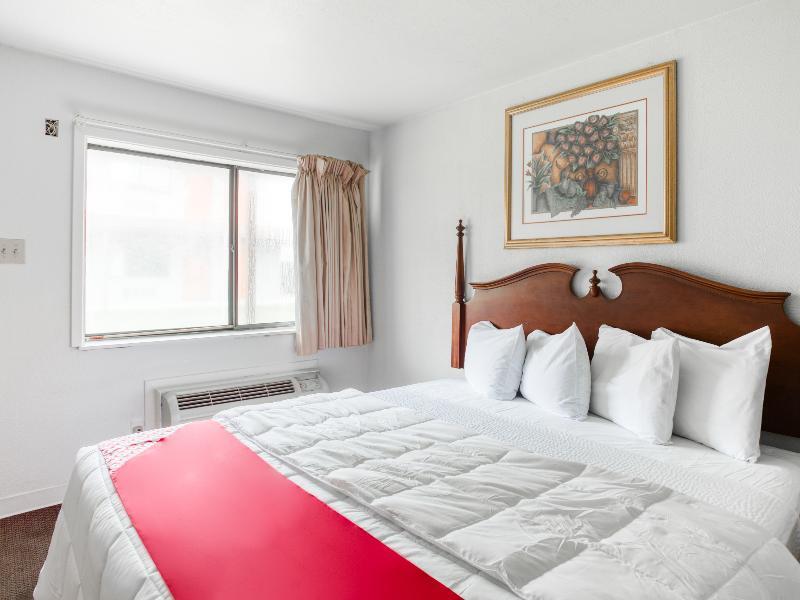 Hotel Oyo East San Antonio